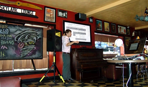 August122015860480x285